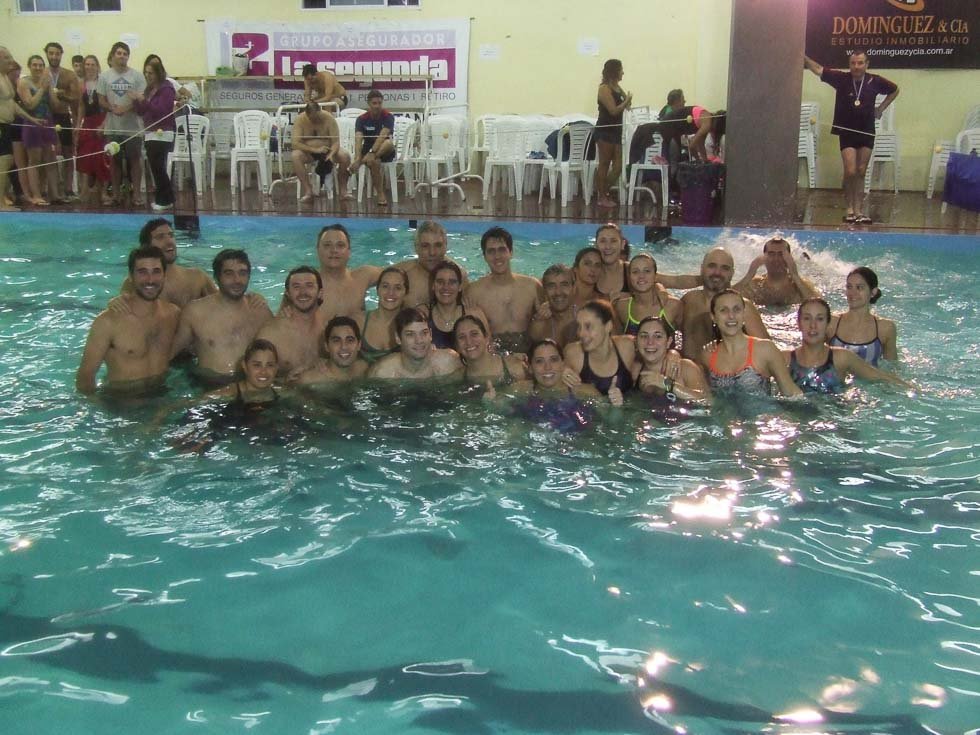 Racing Club, campeón del torneo Master de natación