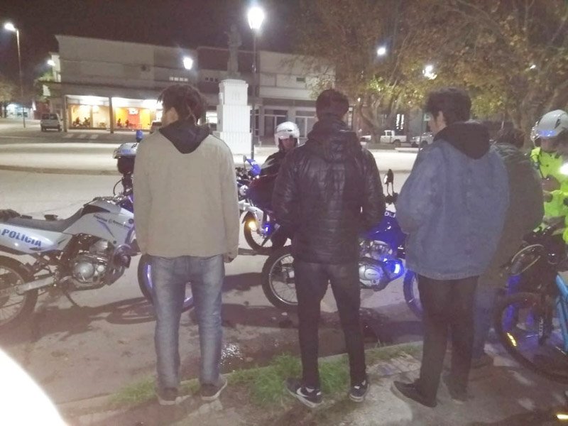 Detectan a jóvenes  con marihuana