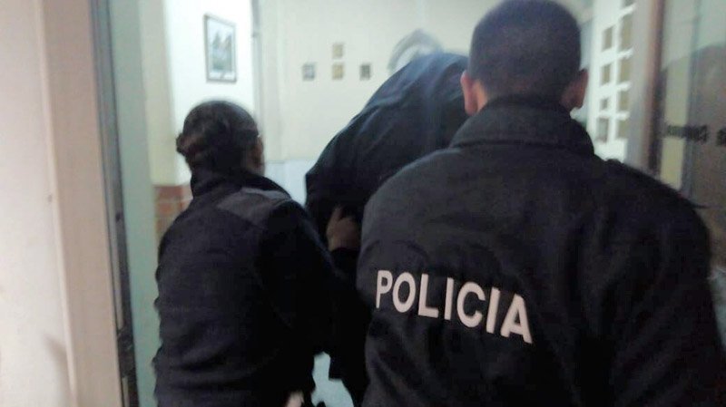 Ebrio y exhibicionista
