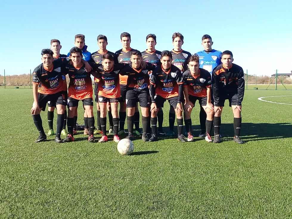 Los Patos se midió con Aldosivi en el infanto - juvenil 