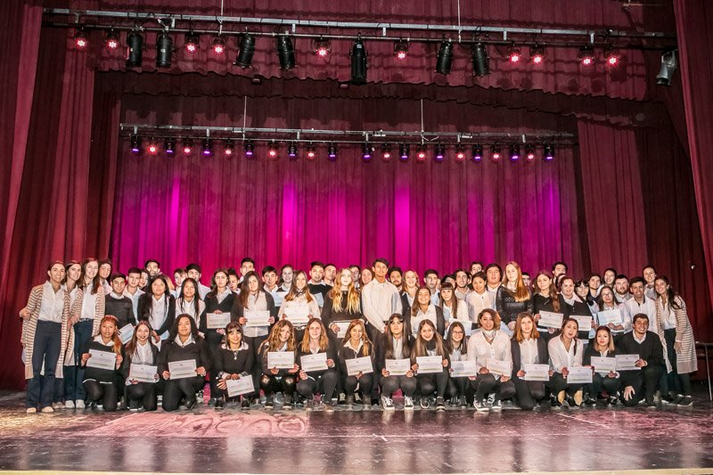 Recibieron su beca 80 estudiantes