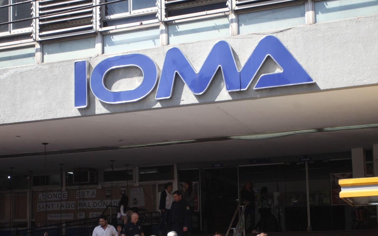 Después de 20 días el Círculo Médico  vuelve a atender a afiliados al IOMA 