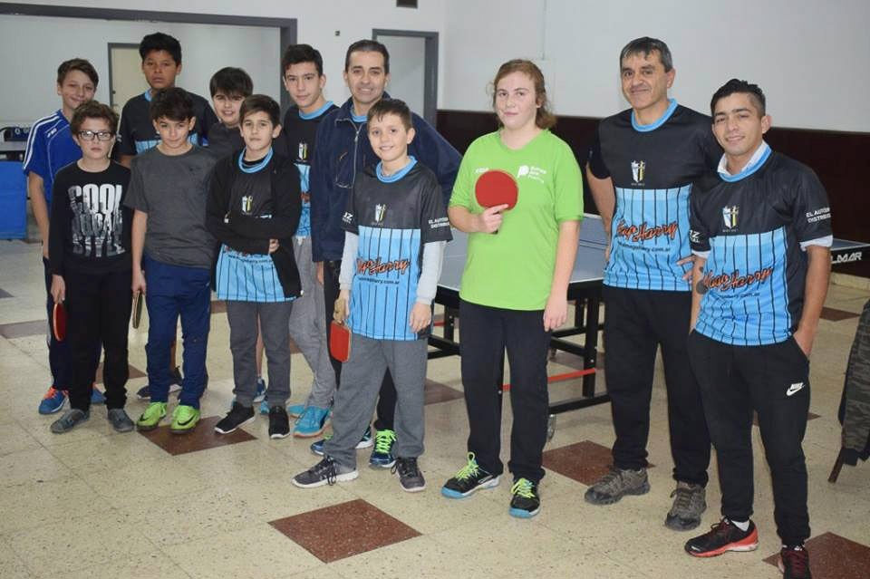 Se disputó un torneo  interno de tenis de mesa 
