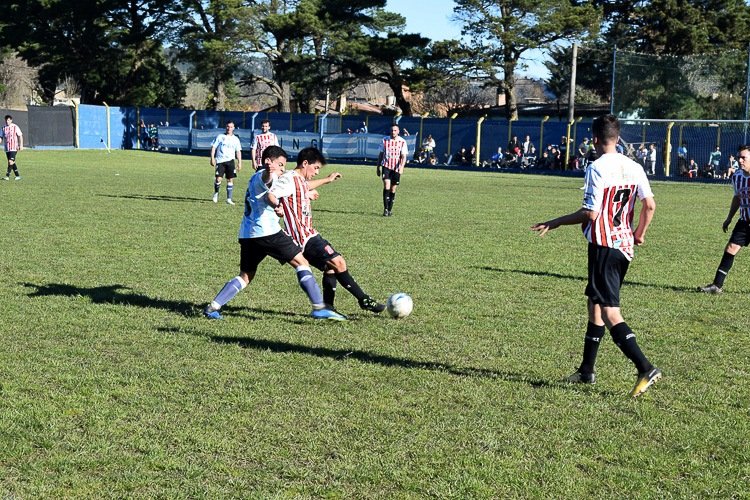 Contundente goleada de Racing Club sobre San Agustín