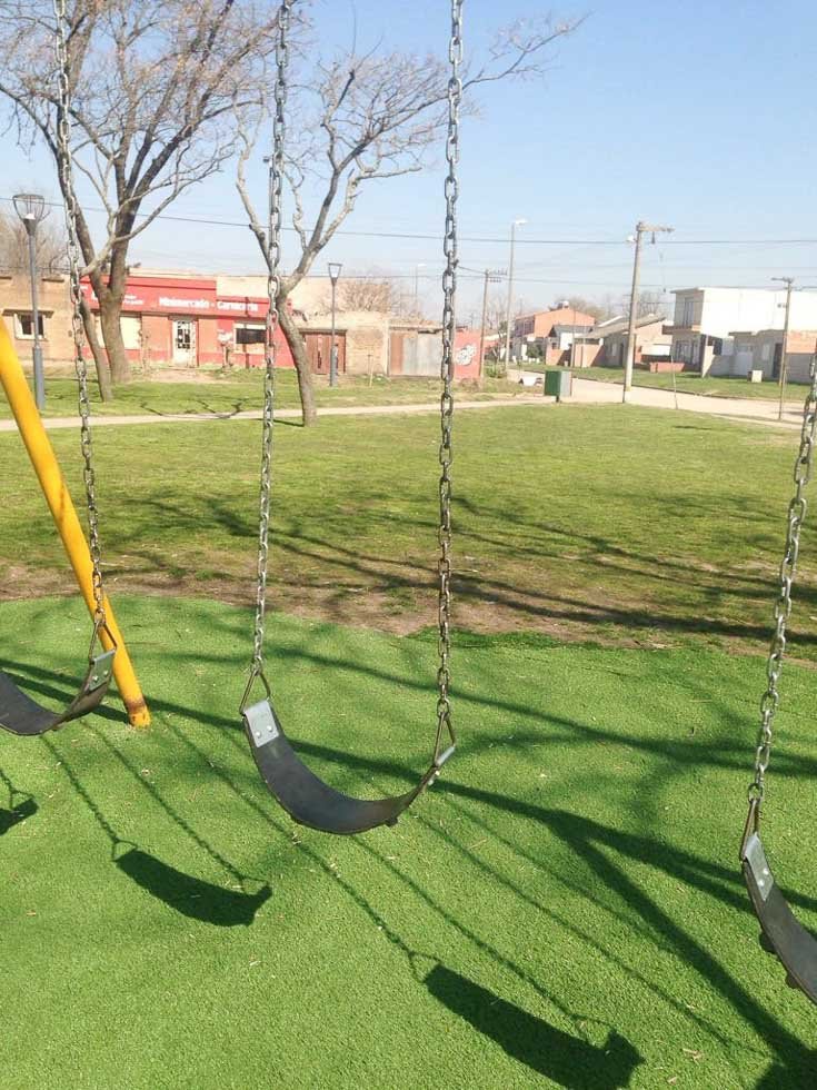 Reparan juegos en plaza Colón