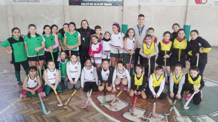 Encuentro de hockey  en el Club Ferroviarios 