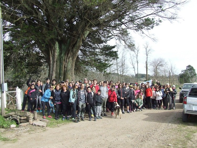 Haciendo Senderos inauguró «La Palmera» con un trekking 