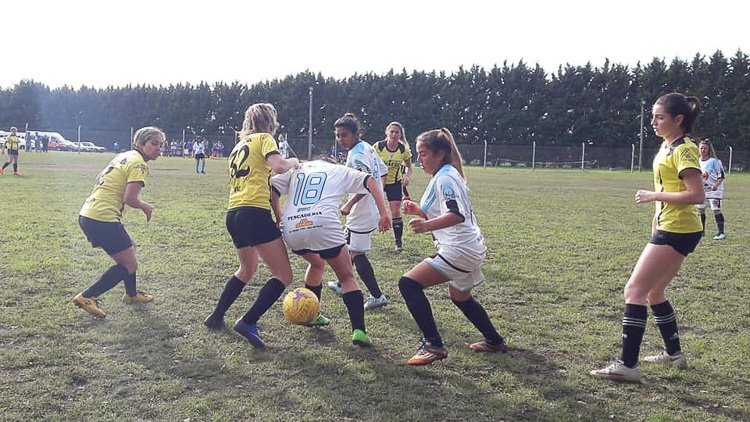 Derrota para el equipo  femenino de Sportivo Trabajo 