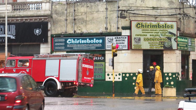 Una torrencial lluvia causó inconvenientes