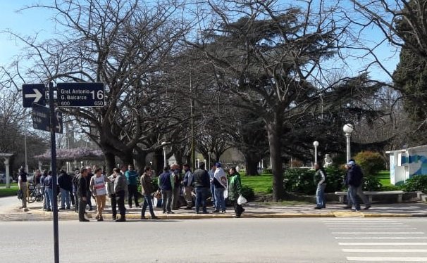 Concentración frente al palacio comunal
