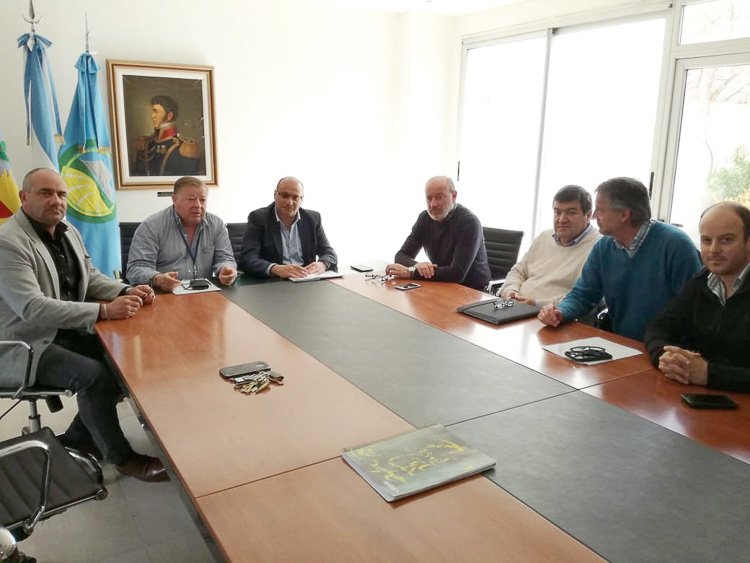 Alumbrado público: hubo un «acercamiento»  entre la Cooperativa de Electricidad y el Ejecutivo