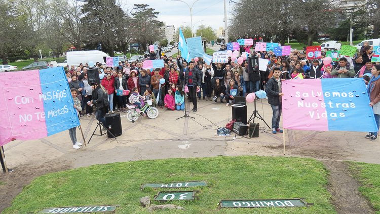 Fuerte rechazo al "enfoque de género" en la educación