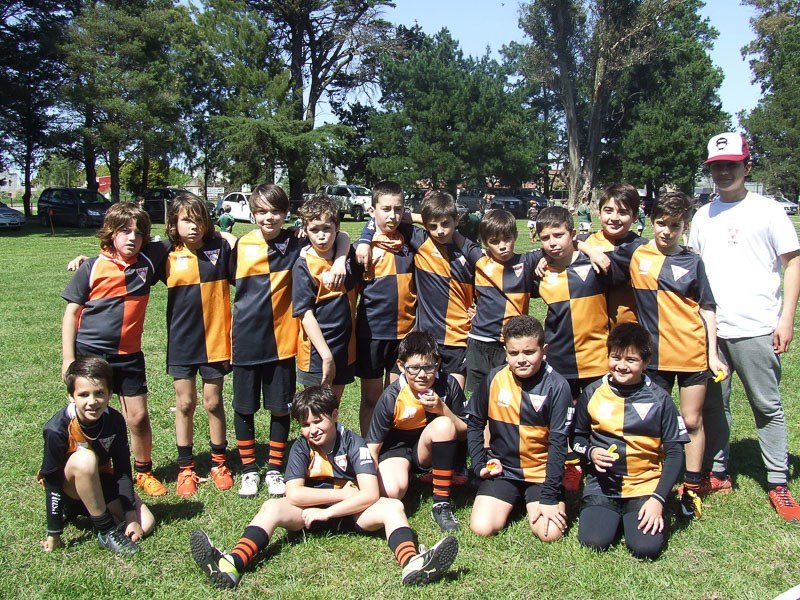 Encuentro de infantiles en Social Pato y la Primera, finalista