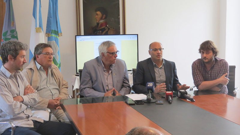 Se incrementará en un 30% la ayuda  económica para becas a estudiantes