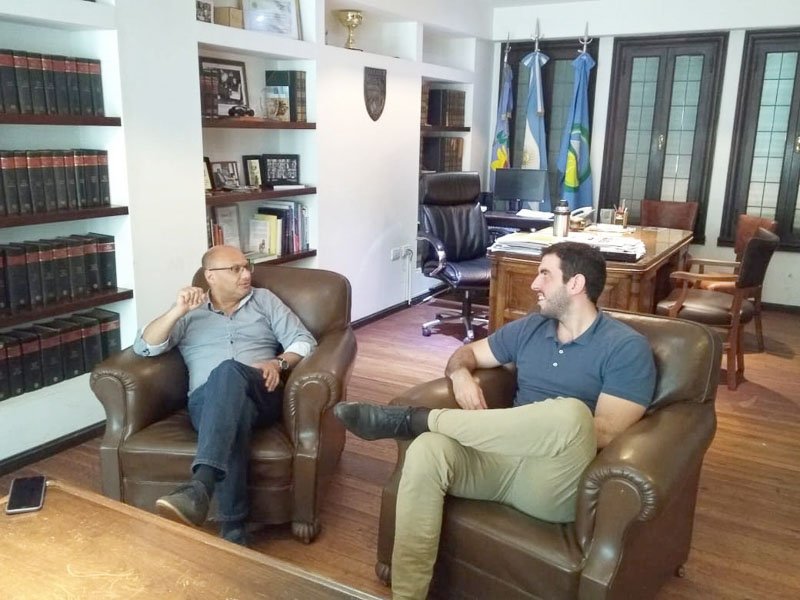 Reino se reunió con  referente del IOMA