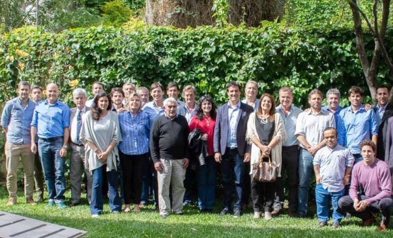 Marina Albani en encuentro  de presidentes radicales