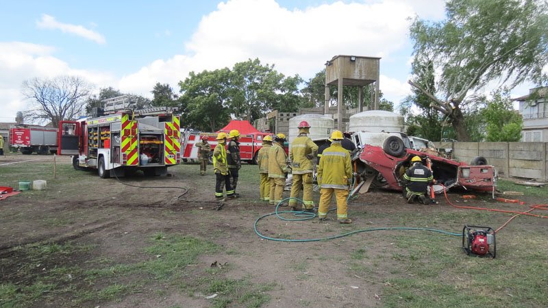 Con prácticas intensivas, los Bomberos  estrenaron su nuevo campo de entrenamiento