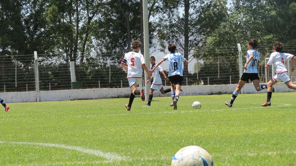En Séptima, el título quedó en casa