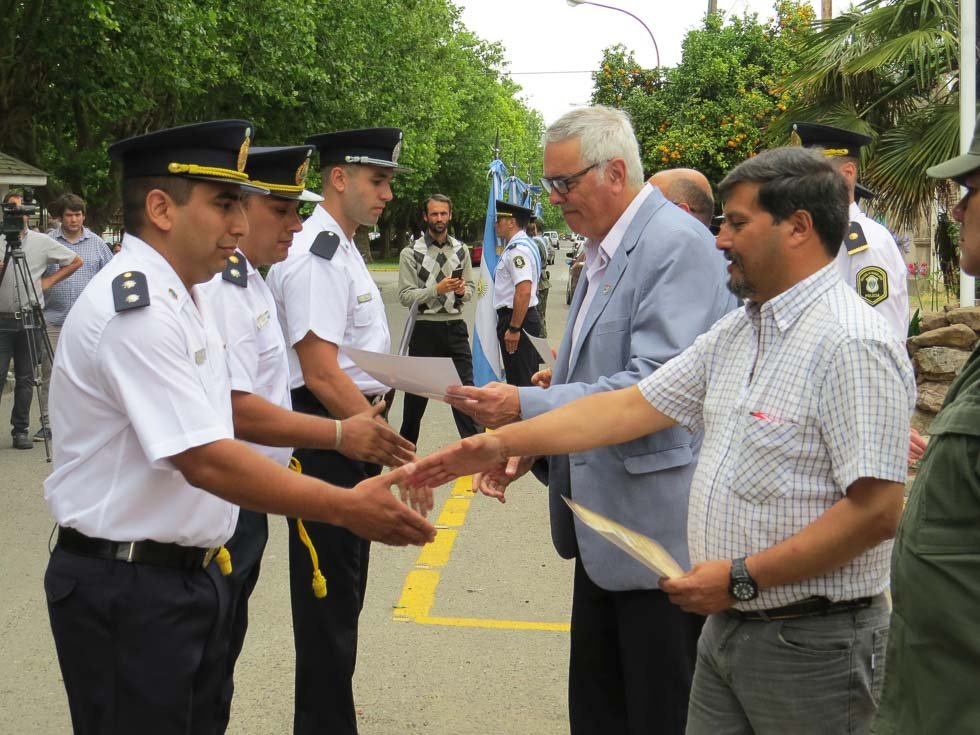La emoción se adueñó de la fuerza policial