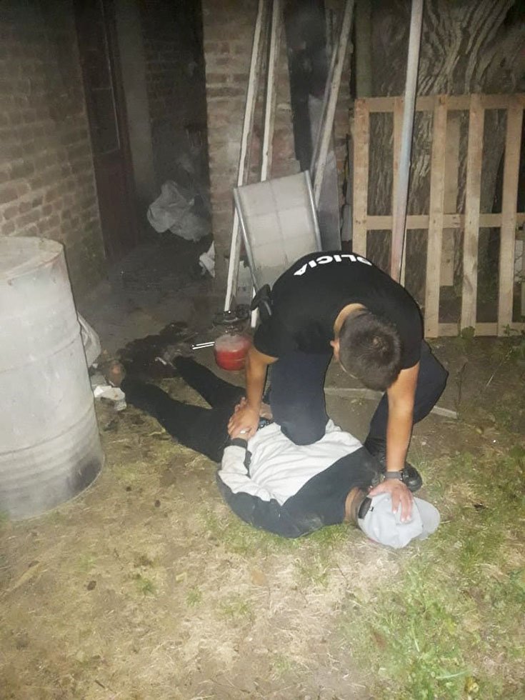 Robó en un taller de pintura pero fue aprehendido; su cómplice logró escapar
