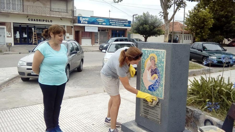 Ya está lista la imagen de la Sagrada Familia  emplazada en Avenidas Centenario y  Cereijo