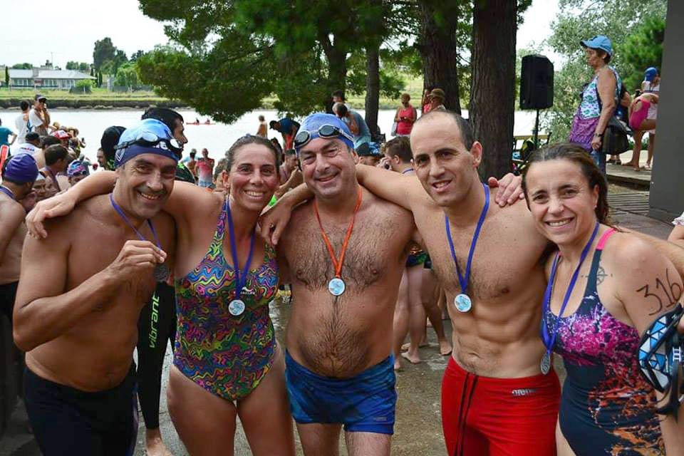 Podios en natación:  Farace destacado