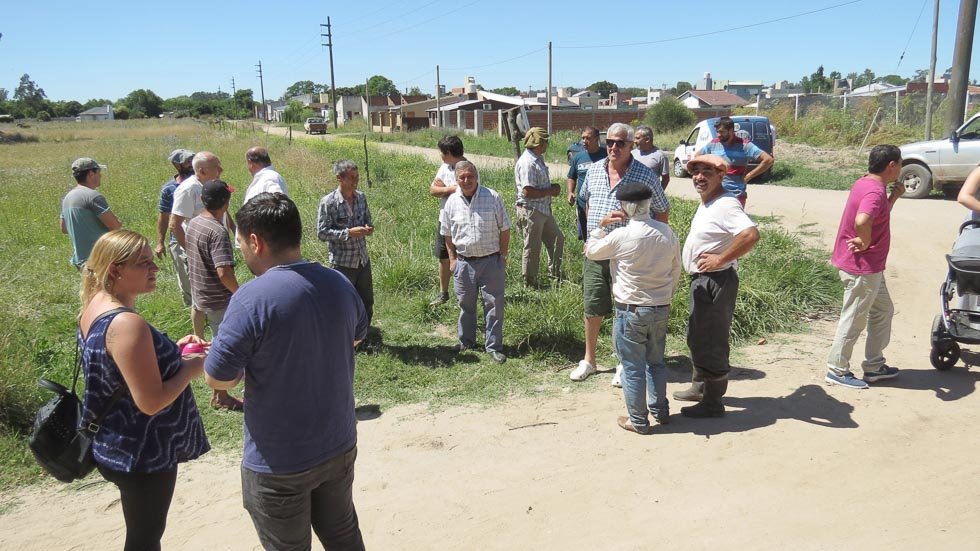 Vecinos que se oponen a que una cooperativa construya viviendas serán recibidos por Reino