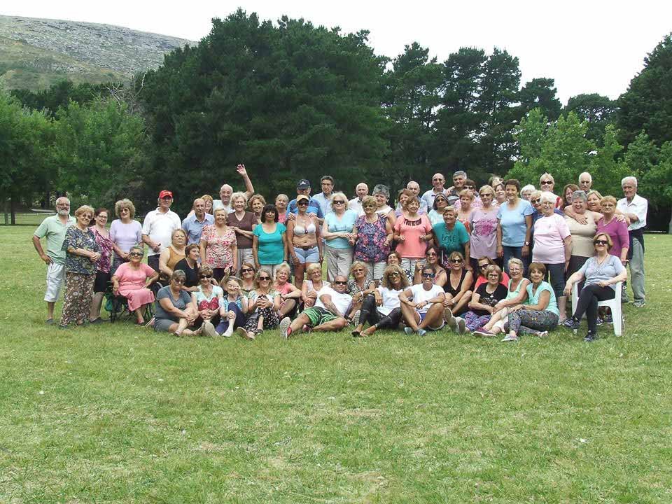 Con cien adultos se  inició la Colonia