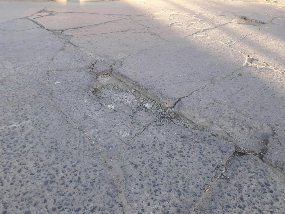 ¡Peligro, bache!