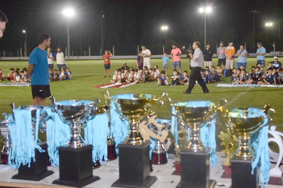  Organización, convocatoria y destacado nivel futbolístico