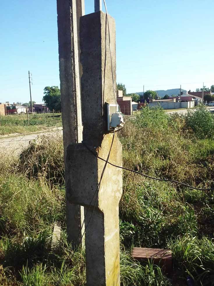 Por una conexión clandestina al tendido eléctrico y amenaza, la Policía hizo 2 aprehensiones