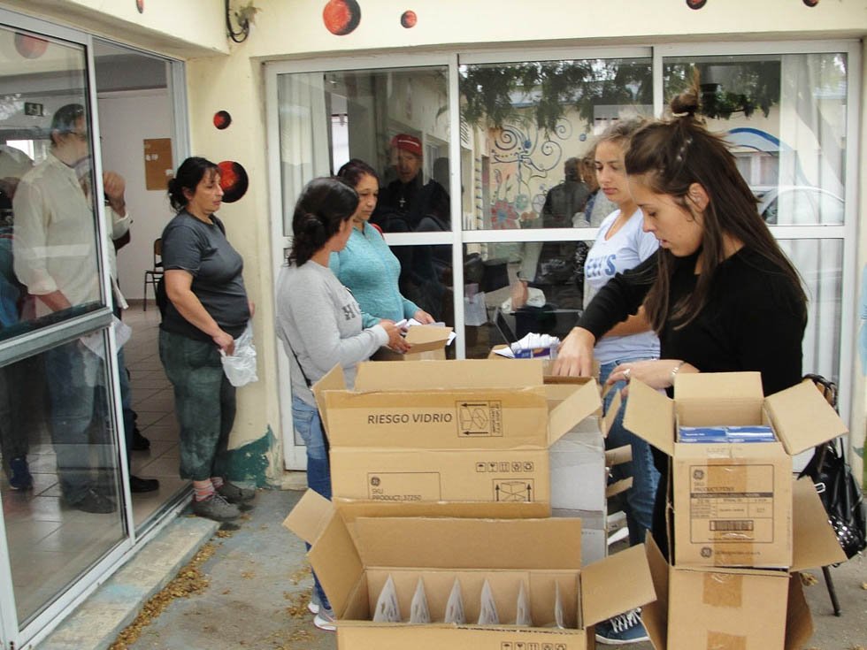 Comenzó la entrega gratuita de lámparas de bajo consumo