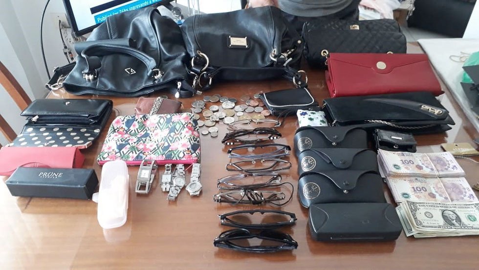 Secuestran dinero y varios  artículos en un allanamiento