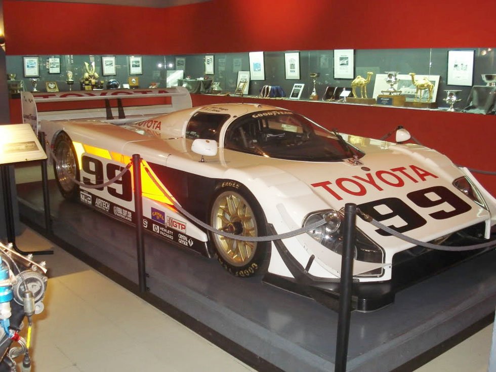 Subastarán otra vez el auto con el que Juan  Manuel Fangio sobrino triunfó en EE.UU.