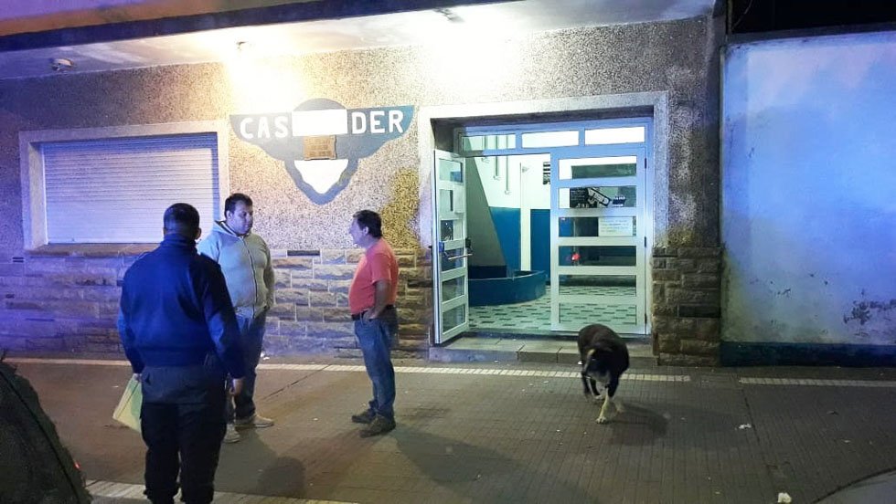 Intentaron apoderarse de equipos  de sonido en el Club El Riojano