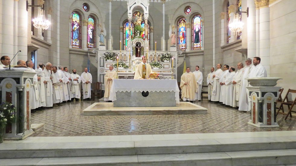 Se conmemoró la festividad de San José y  el Obispo puso en funciones al nuevo Párroco