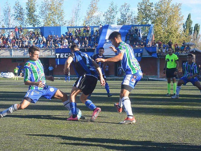 Dispares actuaciones  en el fútbol nacional