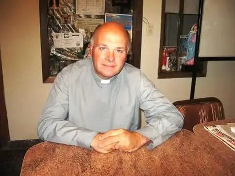 Por abuso sexual infantil, la Iglesia expulsó  a un sacerdote que iba a venir a Balcarce 
