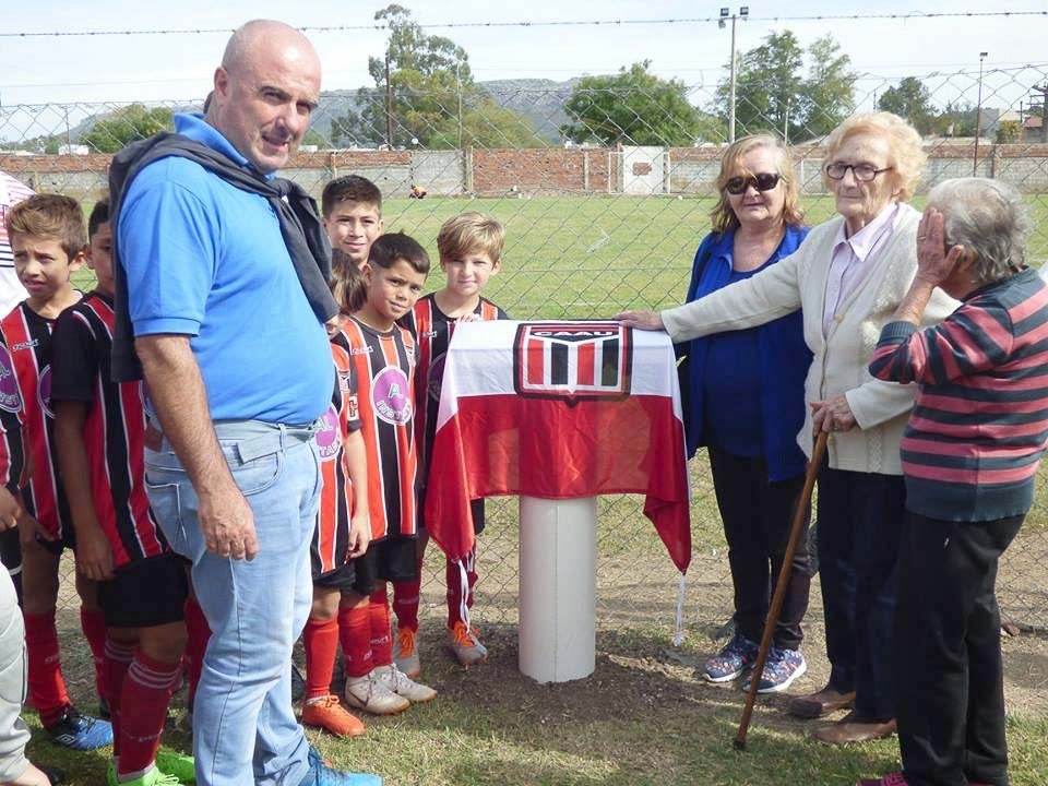 Juan Linares se llama  la cancha auxiliar