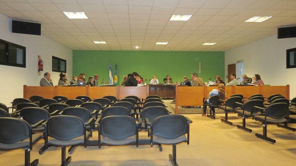 En pobre sesión, el Concejo reclamó que el  Ejecutivo controle los «Precios esenciales»