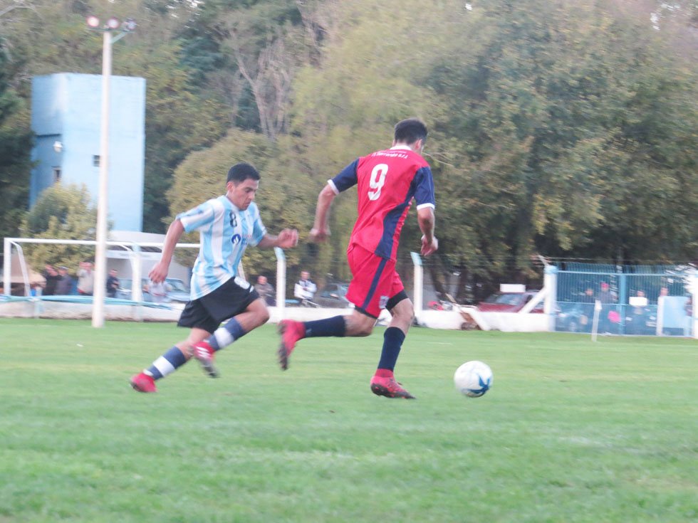 San Lorenzo dio la sorpresa y le  ganó a un deslucido Racing 