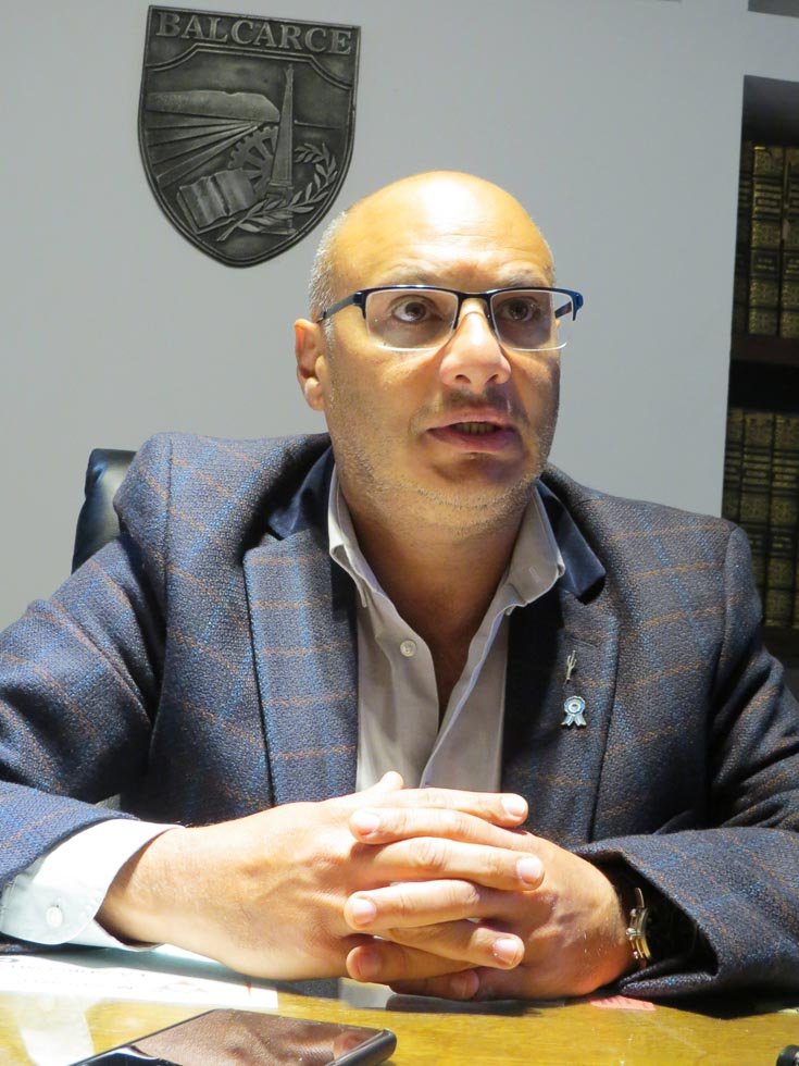 «Estamos viviendo un período de crisis por  herencia recibida y por errores propios»
