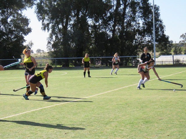 Equipos de hockey de Sportivo Trabajo jugaron en Liga CAFER