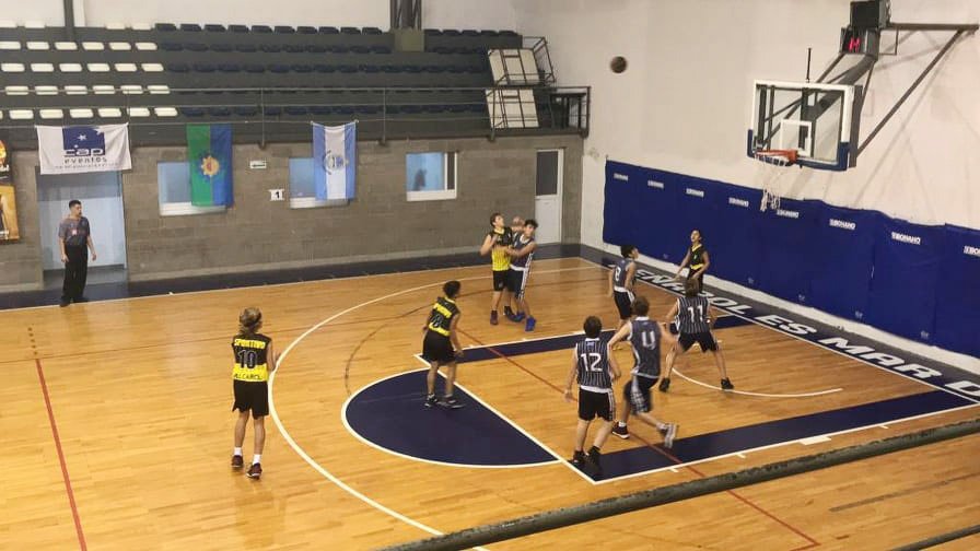 Cuarto triunfo consecutivo y liderazgo para la Sub 15