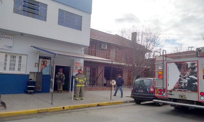 Alarma en el Colegio  "República Argentina"