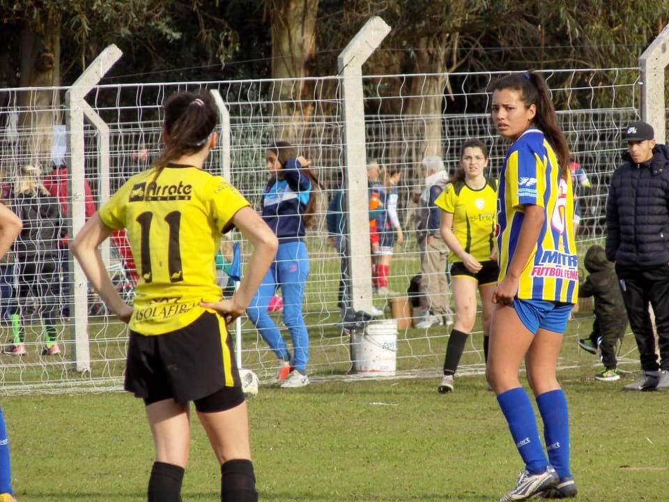 Sportivo Trabajo consiguió una categoría goleada en el fútbol femenino 