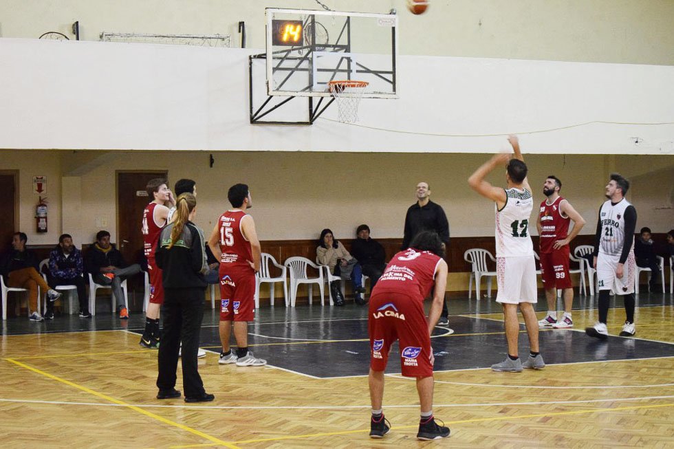 Ingresó en etapa de semifinales el torneo de básquet de mayores
