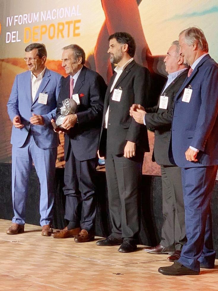 Homenajeó la Fundación Fangio por su trayectoria a Carlos Alberto Reutemann