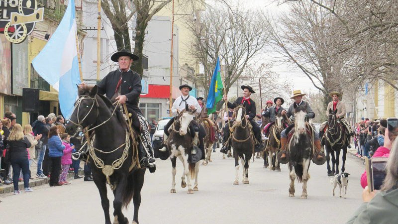 Reeditando lo ofrecido el año pasado, habrá un desfile tradicionalista para el 9 de Julio