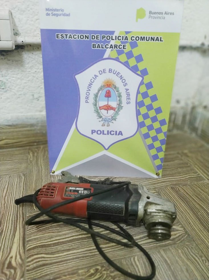 Allanamiento por un hurto:  secuestran amoladora y equinos